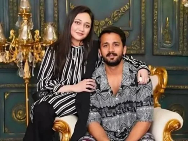 Rajab Butt’s Ex-Wife Claims Legal Notices Rajab Butt’s ex-wife Eman Fatima claims she received defamation and child custody legal notices