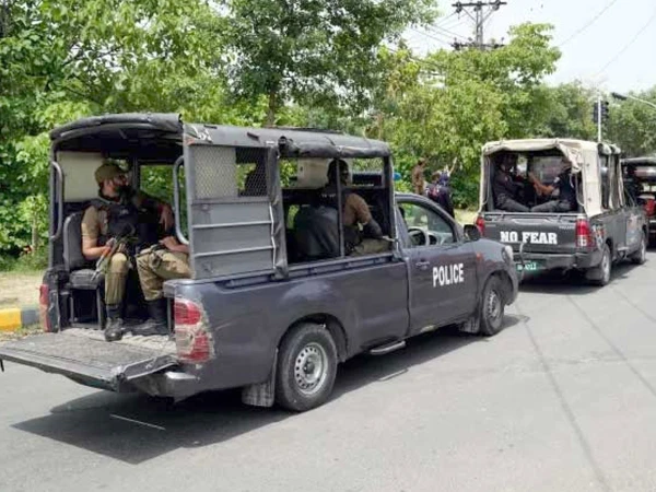 Four Lahore Police Officers Suspended Over Journalist Assault