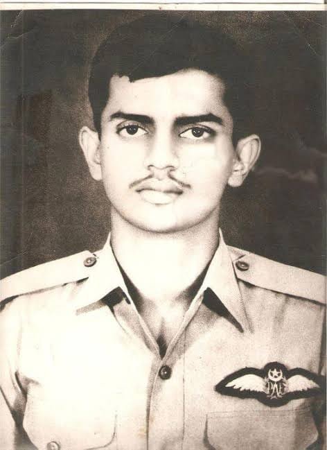 THE PILOT WHO WOULD NOT SURRENDER THE SKY THE PILOT WHO WOULD NOT SURRENDER THE SKY