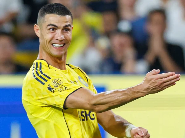 Ronaldo Returns With Golden New Look