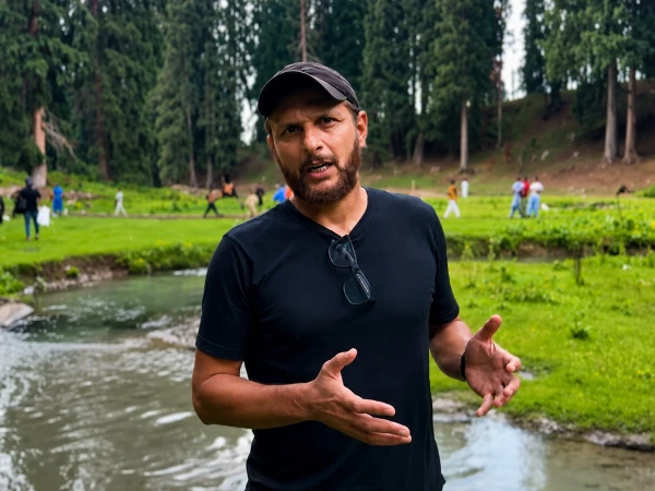 Shahid Afridi Urges Tourists to Keep Pakistan’s Northern Areas Clean