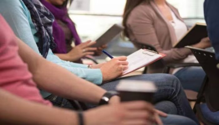 AI Use Linked to Lower Student Performance in Learning Tasks, Study Finds