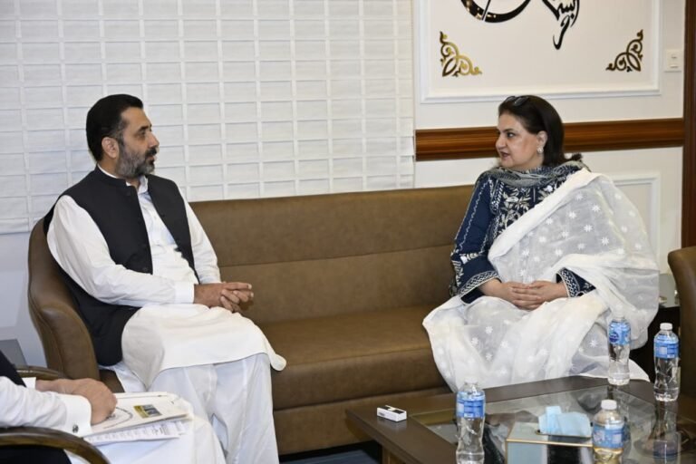 BISP Chairperson Senator Rubina Khalid meets KP officials in Peshawar to discuss data sharing, skills training and child nutrition