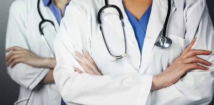 PMDC Suspends Licences of 15 Doctors for Six Months
