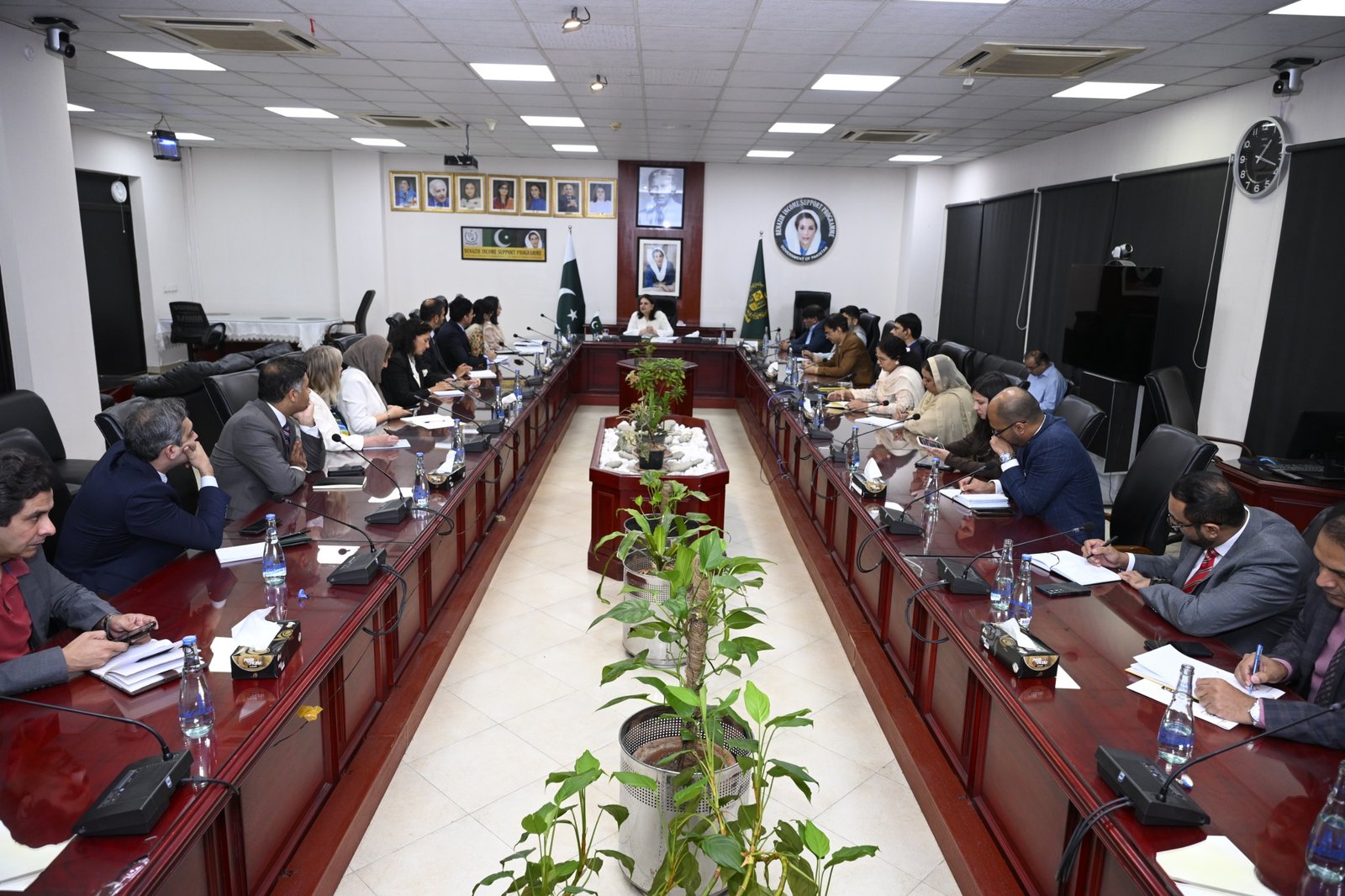 BISP, Gates Foundation explore digital literacy, health support for women