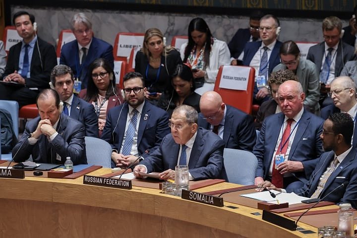 Lavrov Says Russia Ready for Ukraine Talks, Rules Out Pause in Military Operations