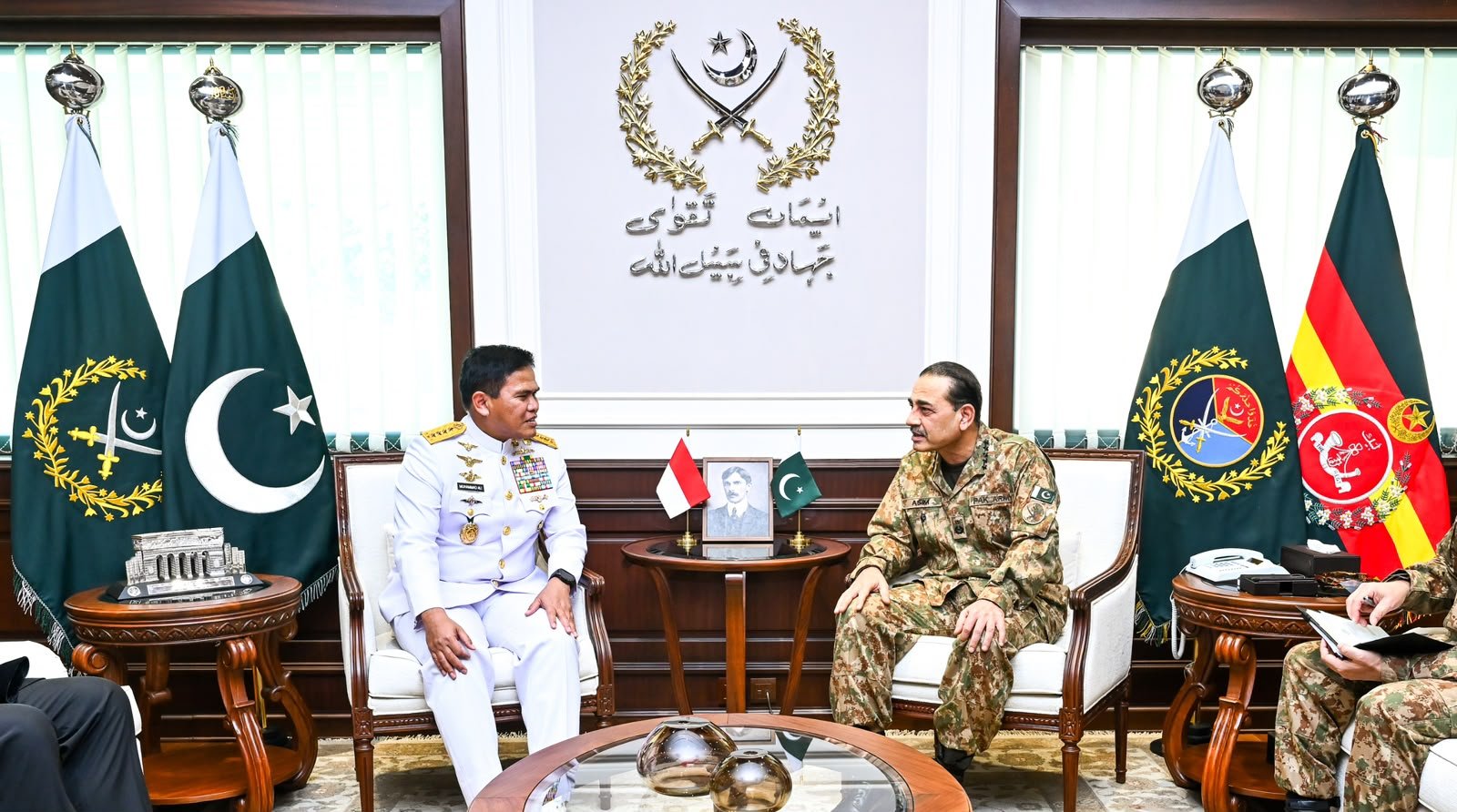 Pakistan, Indonesia Vow to Deepen Defence Ties at GHQ Meeting