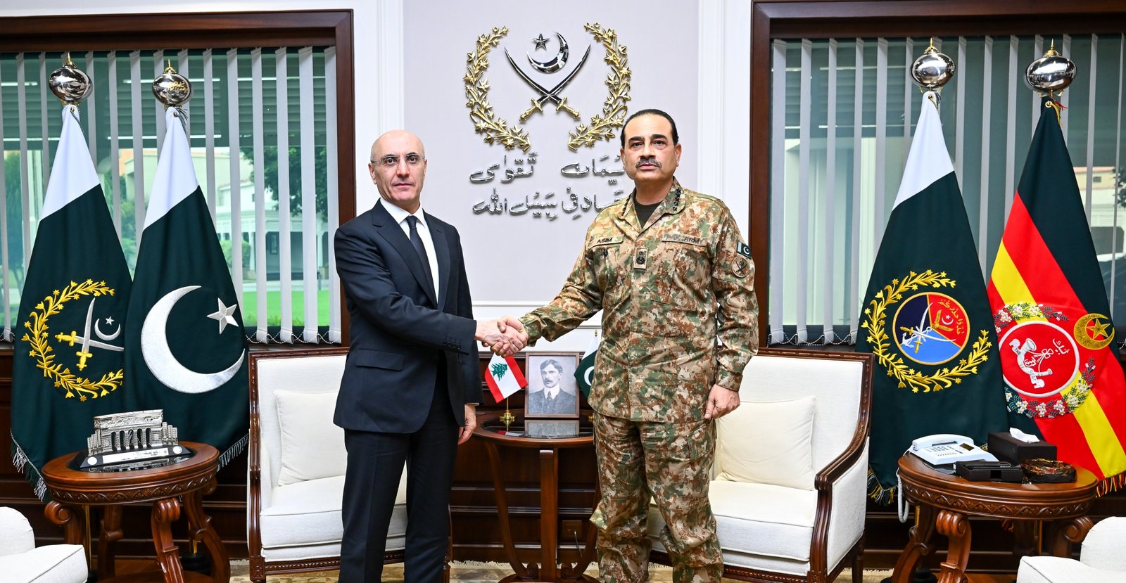 Pakistan, Lebanon Discuss Deeper Security Cooperation 