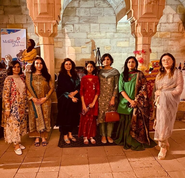Pakistan showcases traditional clothing, truck art, jewellery and handicrafts at National Clothing Day in Baku, Azerbaijan.
