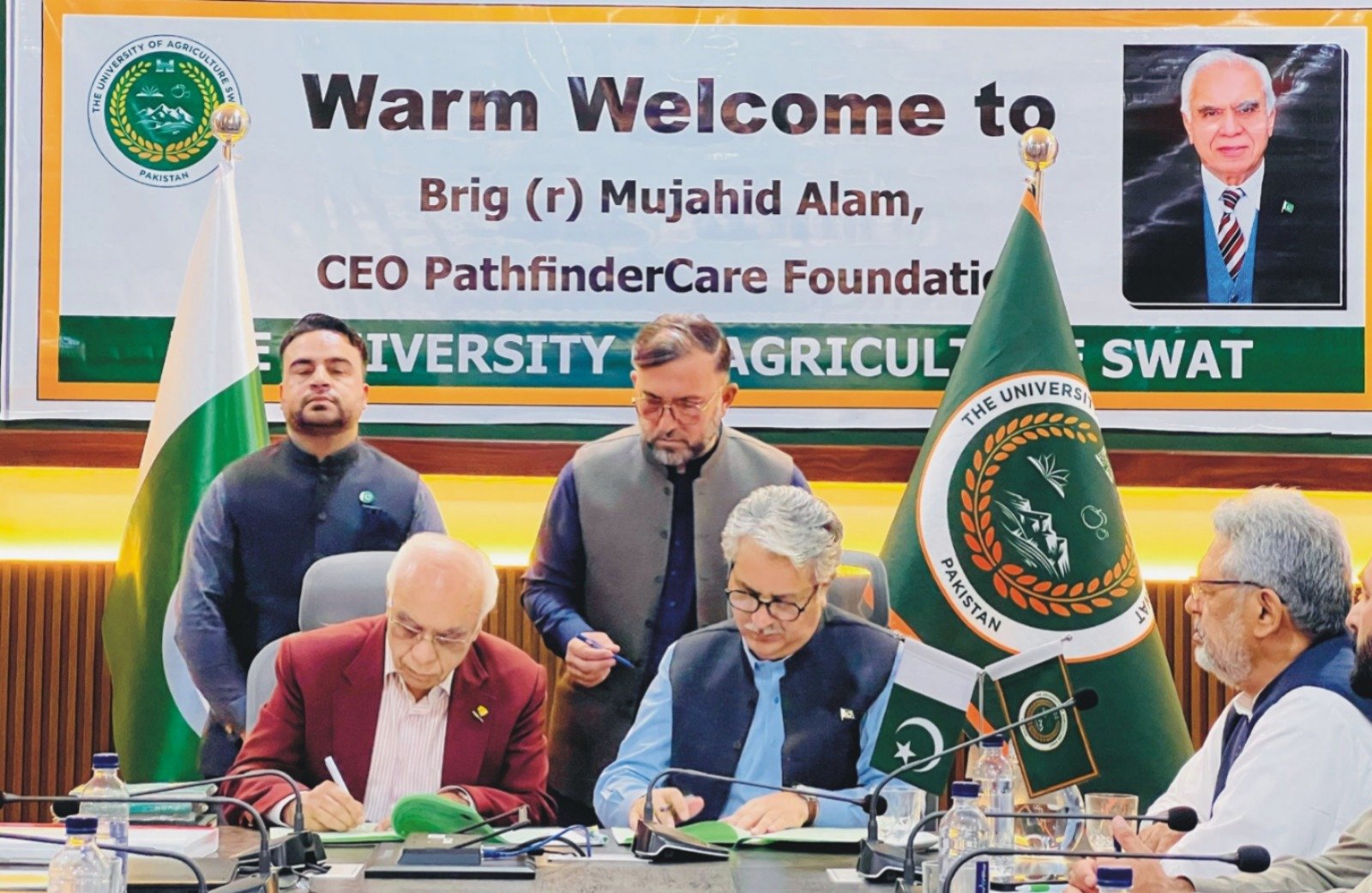 Sign MoU to Expand Student Skills and Community Development