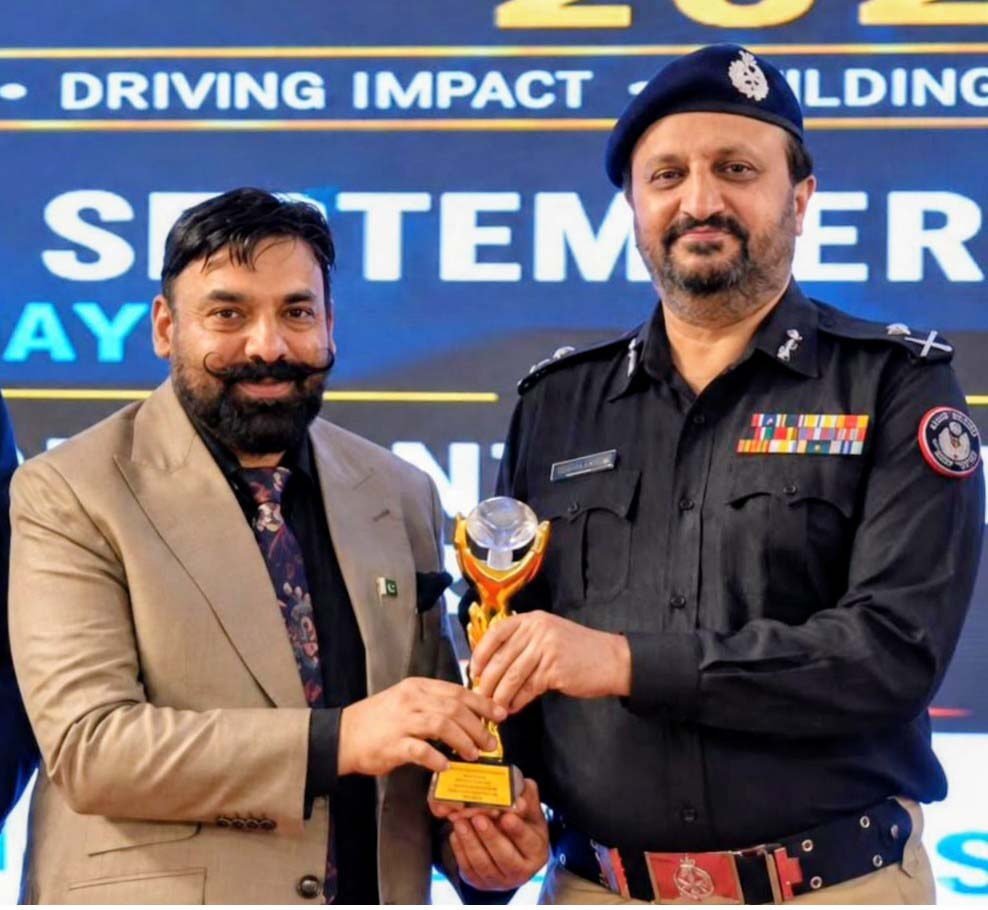9th CSR Leadership Conference 2026: Dr. Atif Iqbal Honored with Leadership Award