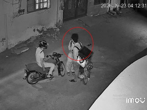 Karachi Food Delivery Rider Robbed at Gunpoint