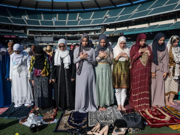 California Recognizes Two Major Islamic Holidays