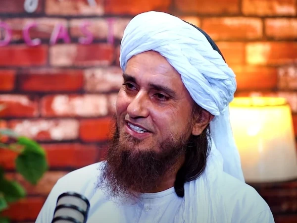 Showbiz Figures React to Mufti Tariq Masood’s Viral Marriage Remarks
