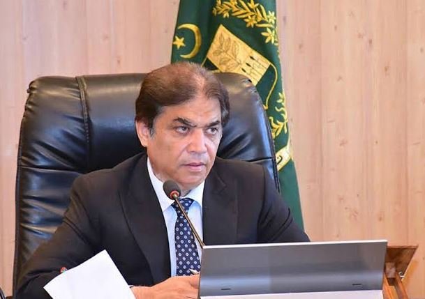 Railways minister sets Oct 20 deadline for track safety measures