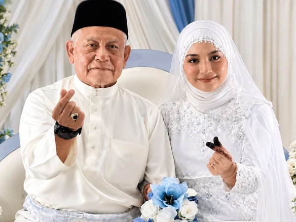 72-Year-Old Malaysian Football Legend Abduh Alif Marries 20-Year-Old Woman