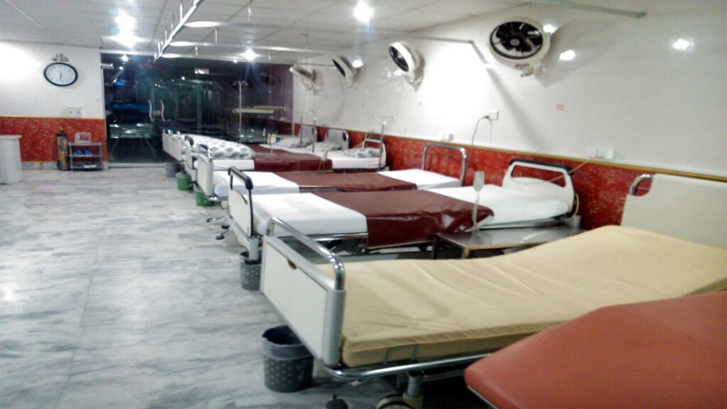 Mardan Hospitals Given 10 Days To Improve Services Mardan Commissioner Syed Muhammad Ali Shah directs health officials to improve hospital facilities within 10 days.