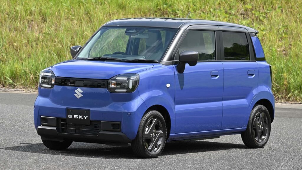 Suzuki e SKY EV Set for November Launch With Long Range and Low Price Suzuki e SKY EV offers a 310 km range, three variants and a low starting price ahead of its November 16 launch.