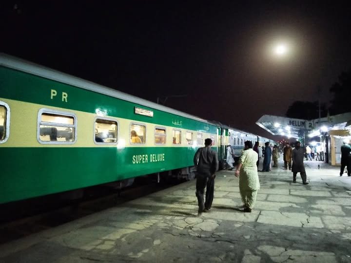 Railway tracks near Double Phatak in Multan where two friends were killed after being struck by a train while wearing earphones.