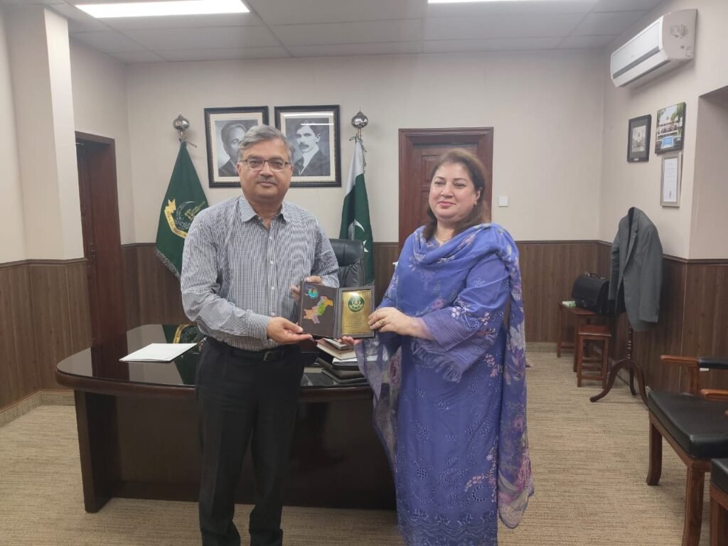APP, Allama Iqbal Open University Move Toward Wider Institutional Cooperation APP Managing Director Sabeen Usman Khattak meets AIOU Vice-Chancellor Dr Nasir Mahmood to discuss institutional cooperation and a planned MoU.