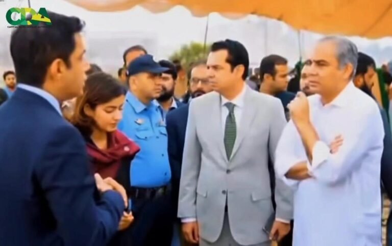 CDA retrieves 1,133 kanals of land in Islamabad’s E-12 after 40 years Capital Development Authority enforcement operation in Islamabad's Sector E-12, where CDA recovered 1,133 kanals of state land after 40 years.