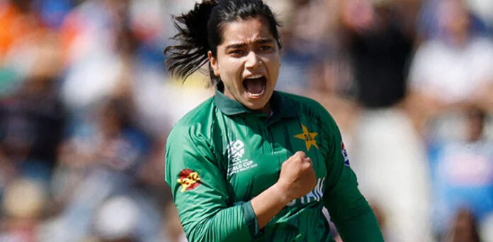 Fatima Sana Joins Perth Scorchers