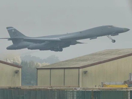 US Pulls All Bombers From UK Base Amid Suspected Terror Plot US Pulls All Bombers From UK Base Amid Suspected Terror Plot