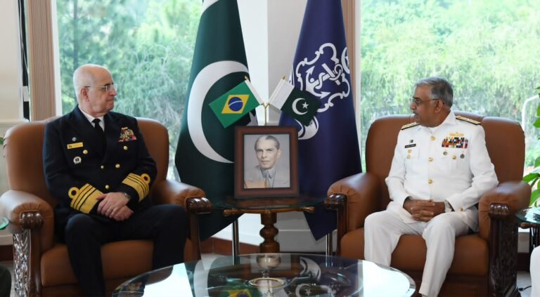 Brazilian Defence Chief Meets Pakistan’s Naval And Air Chiefs