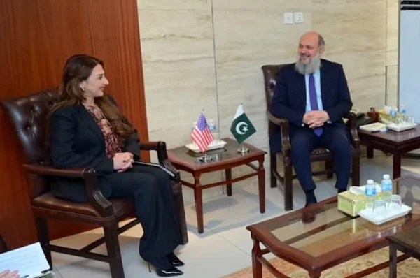 Pakistan, US explore investment opportunities in agriculture, minerals sectors Commerce Minister Jam Kamal Khan meets US Chargé d’Affaires Natalie A. Baker in Islamabad to discuss investment in Pakistan's agriculture and mineral sectors.