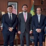 Punjab Sports Minister Malik Faisal Ayub Khokhar meets Sialkot Chamber of Commerce officials to discuss youth sports and participation in the CM Punjab Youth Games.