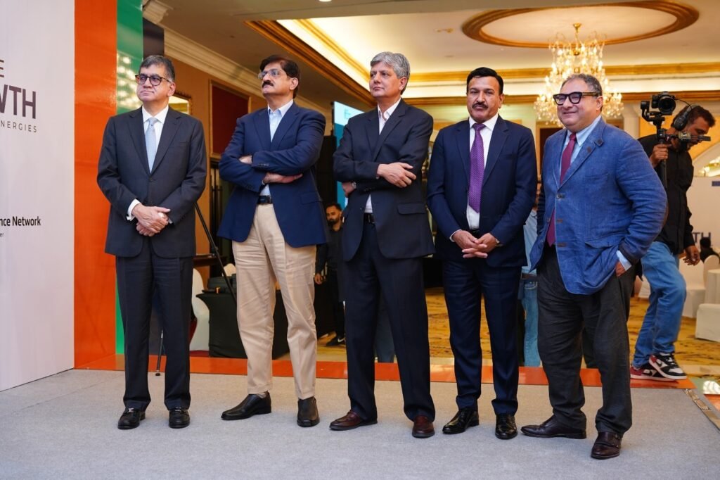 AMC-X microfinance conference in Karachi focuses on inclusive growth and financial access