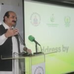 Rana Mashood addresses NAVTTC students at Muhammad Ali Jinnah University in Karachi about AI education, digital skills and youth employment.