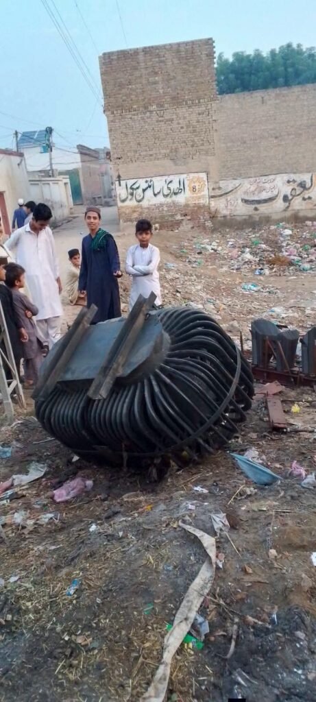 Electricity transformer in Dera Ismail Khan, where thieves allegedly stole copper coils from two 200 kVA transformers in separate localities.