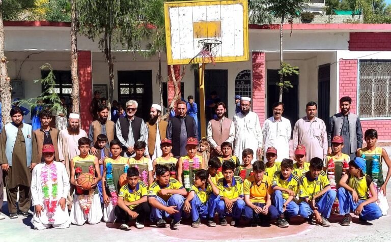 Soghale Clinches Basketball Glory in Lower Dir! Government Middle School Soghale defeats Banarge Talaash in the Lower Dir basketball final.
