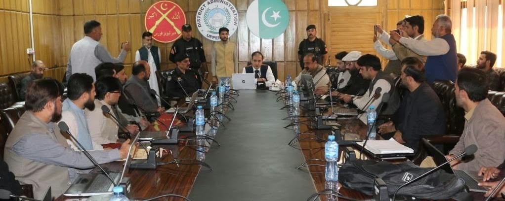 Malakand Commissioner Sends Strong Message on Jirgas Malakand Commissioner Iqbal Hussain Bacha addresses government officials during his visit to Upper Dir.