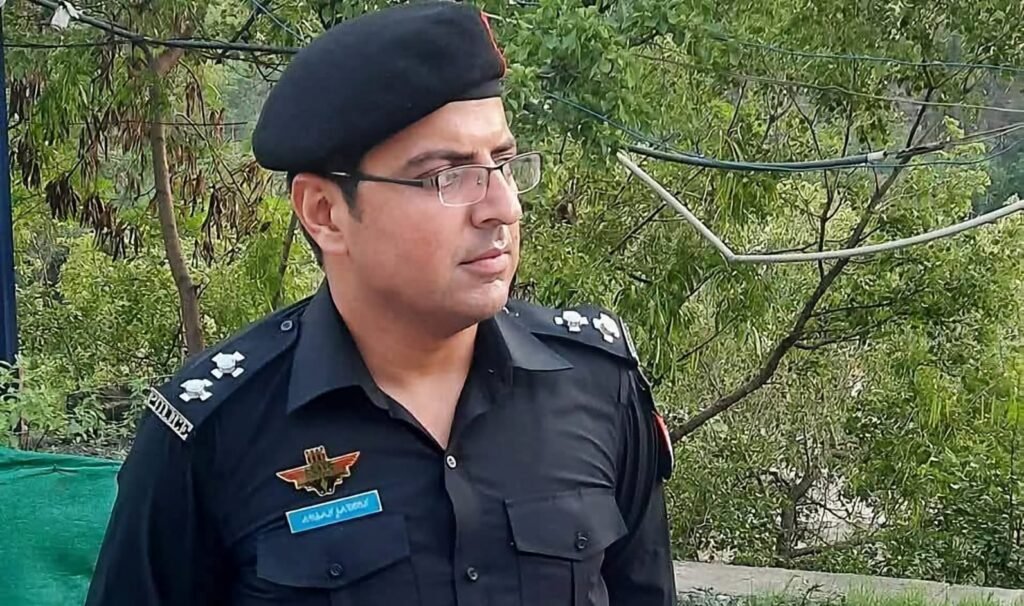 Suspended Sub-Inspector Taken Into Custody Suspended Sub-Inspector Taken Into Custody