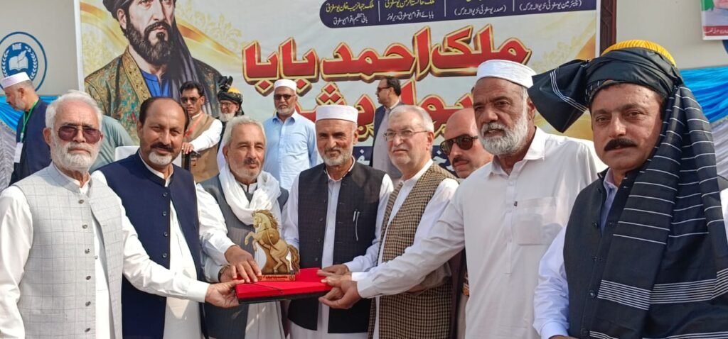 Yousafzai elders call for unity, peace and education at Lower Dir gathering Yousafzai community elders attend the Malik Ahmed Khan Baba Award Show in Lower Dir, where awards and traditional Pakol caps are presented.