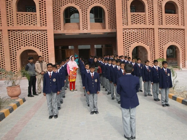 PM Shehbaz Orders AI-Powered Education in Danish Schools PM Shehbaz Orders AI-Powered Education in Danish Schools