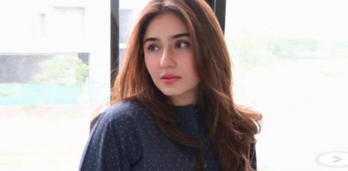 Durefishan Saleem Urges Women to Choose Independence Durefishan Saleem shares advice on love, financial independence and self-reliance.