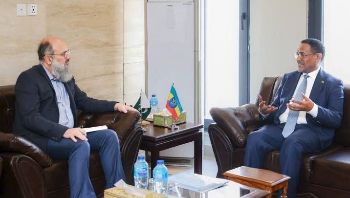 Commerce Minister Jam Kamal Khan meets Ethiopian Ambassador Dr Oumer Hussein Oba in Islamabad to discuss pharmaceutical market access and bilateral trade.