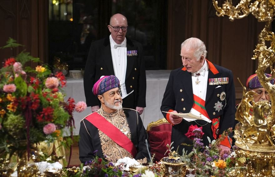 King Charles recites Hadith in Arabic during Omani Sultan’s historic UK visit King Charles III welcomes Sultan Haitham bin Tariq of Oman during his historic UK state visit, where the British monarch recited a Hadith in Arabic.