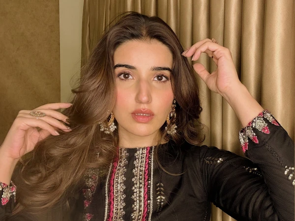Pakistani actress Hareem Farooq discusses body shaming, self-acceptance and her daily morning gratitude routine.