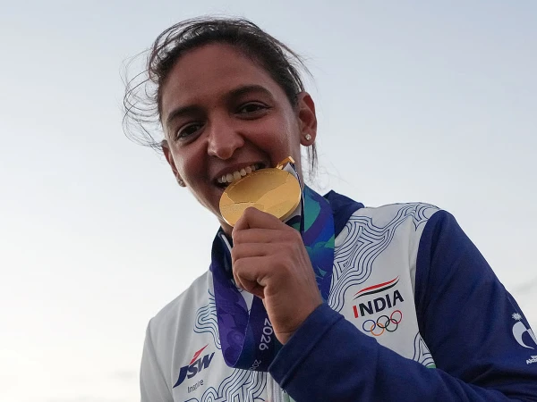 Harmanpreet Kaur Steps Down as India Captain Harmanpreet Kaur Steps Down as India Captain