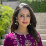 Komal Aziz Khan announces her permanent departure from showbiz to focus on business and personal growth.