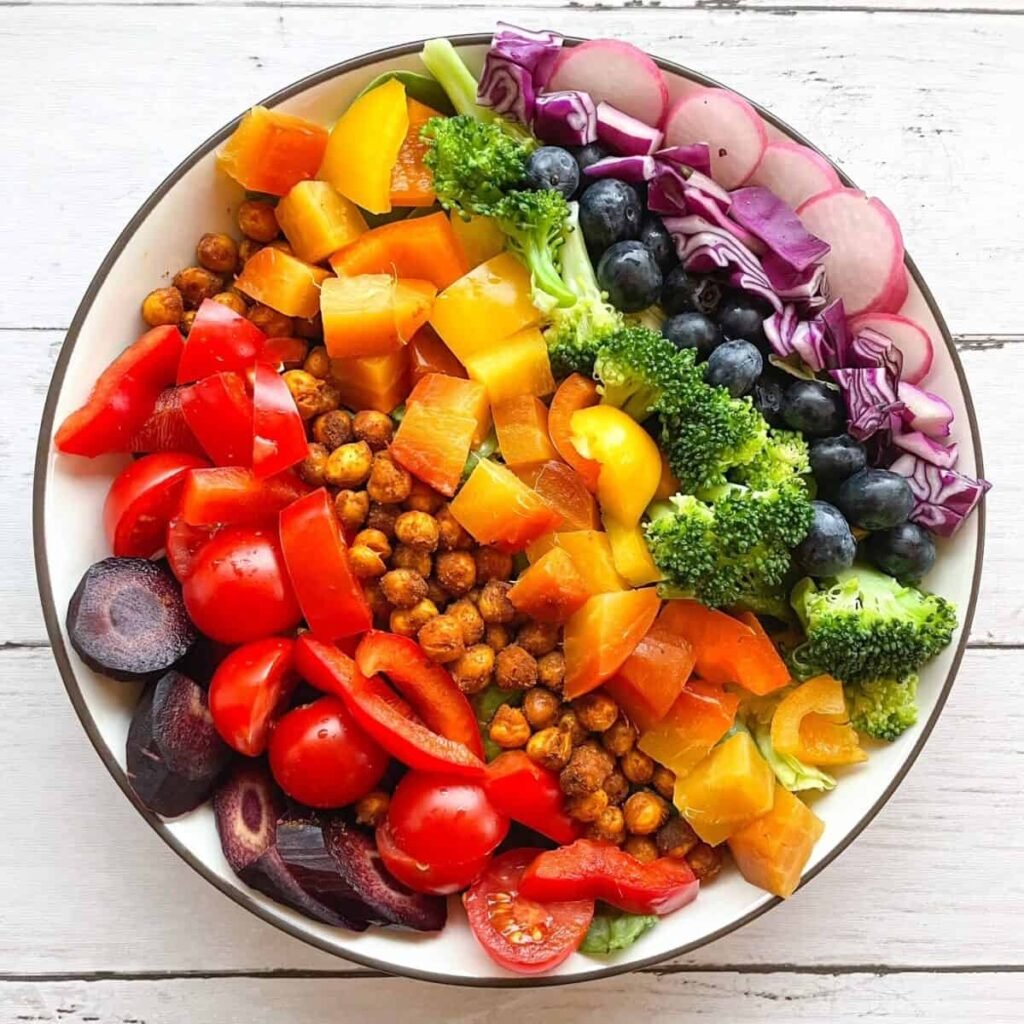 Fresh vegetable salad rich in fibre, vitamins and minerals.