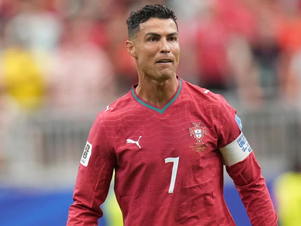 Cristiano Ronaldo fined €255 by Portugal football federation