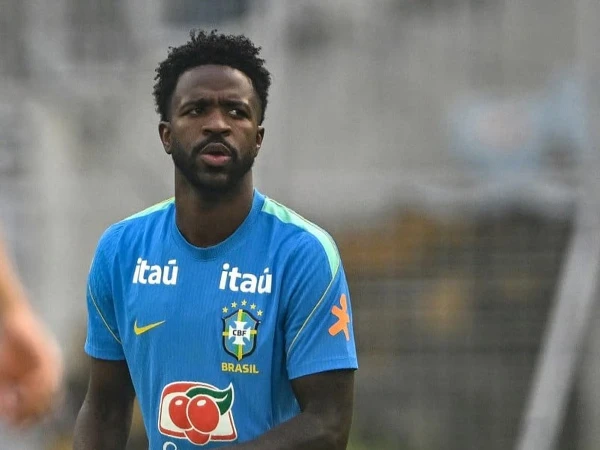 Vinicius Jr. Clone Theory Sends Social Media Into Frenzy Vinicius Jr. Clone Theory Sends Social Media Into Frenzy